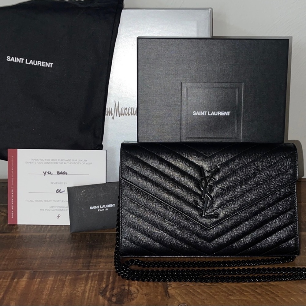 AUTHENTIC CASSANDRE SAINT LAURENT MATELASSÉ CHAIN WALLET - All black